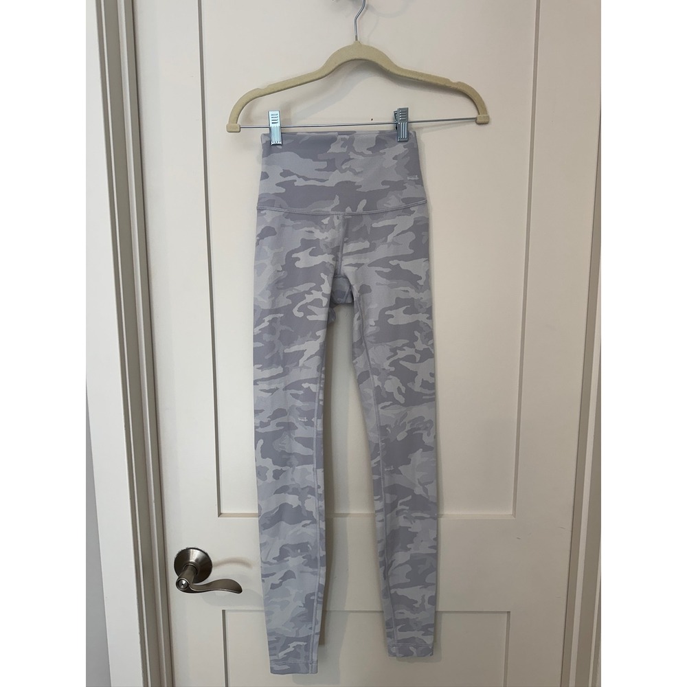Lululemon Grey White Camo High Rise Leggings Size 2 W5COSS